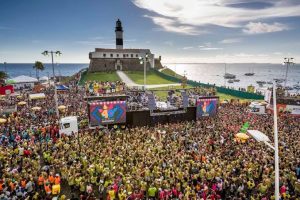 Bloco Camaleão esgota abadás do domingo de carnaval