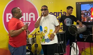 Vocalista do Samba Prime relembra início da banda e comemora sucesso em Salvador: