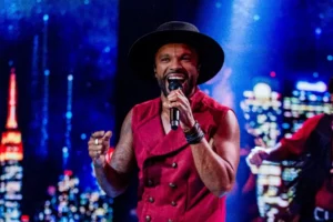 Armazém Convention recebe Alexandre Pires e convidados no “Pagonejo Bão